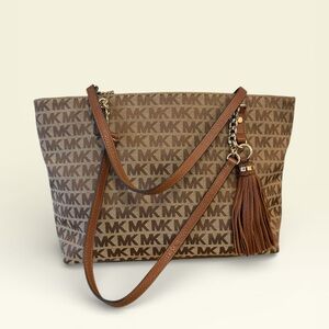 Michael Kors Jet Set Tote